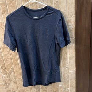 Lululemon T-shirt